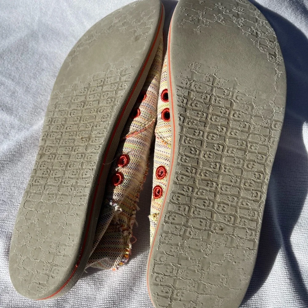 Sanuk Casual Frayed Shoe in Cream & Peach Design - Picture 6 of 6
